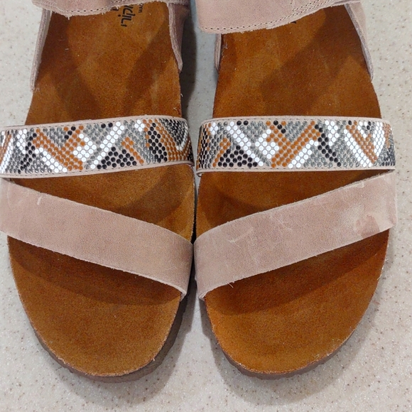 NAOT Gwyneth Leather and Beaded Sandals Size 42 - Picture 2 of 15